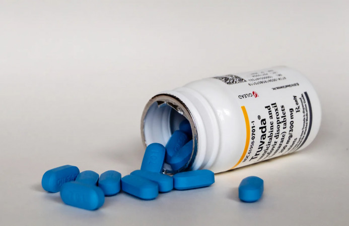 Səhiyyə Nazirliyi İİV-in aşağı yayılma göstəricilərini açıqlayıb