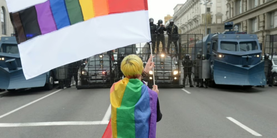 Belarus “LGBT təbliğatını” qadağan edən qanun qəbul edib