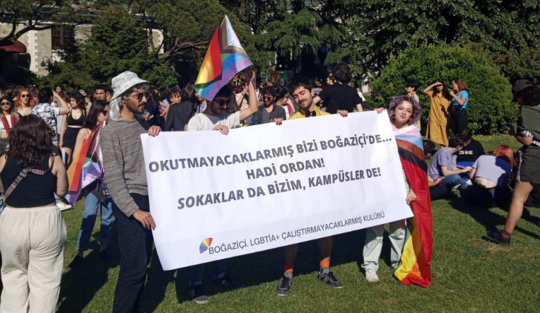 Police attacked participants of the 9th Bosphorus Pride Parade